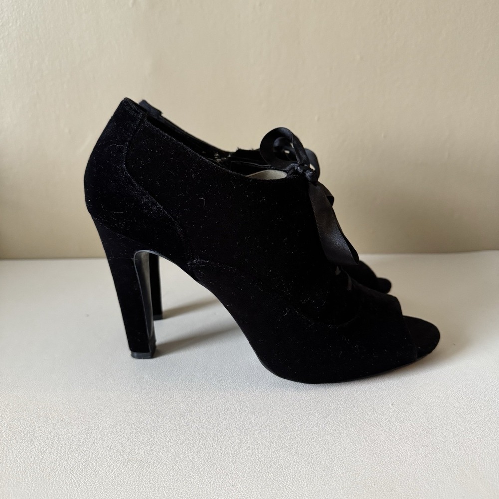 Kelly & Katie Black Velvet Open Toe Laced‎ Heel Ankle Boot Bootie Sz 9.5 Holiday - Picture 3 of 8